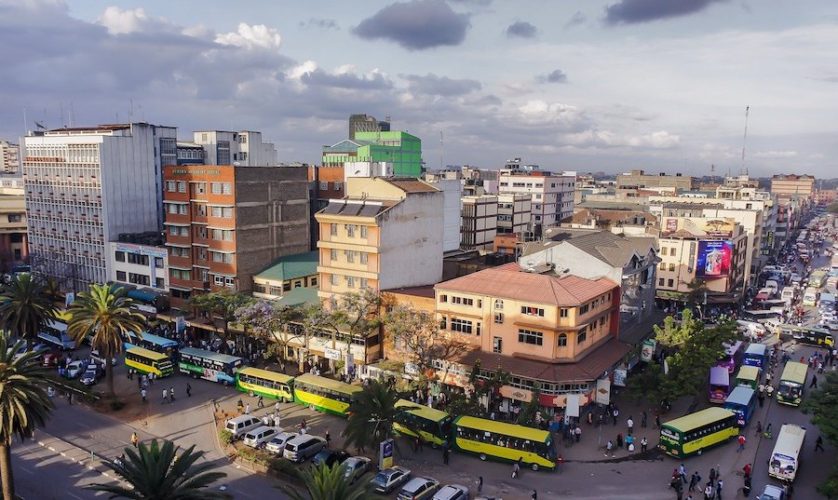 Backpacking-Kenya-Nairobi-busy-street