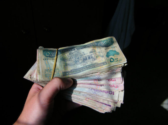 Backpacking-in-Somaliland-money