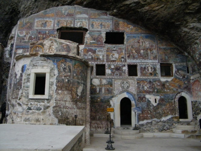 Sumela-monastery-paintings-on-walls