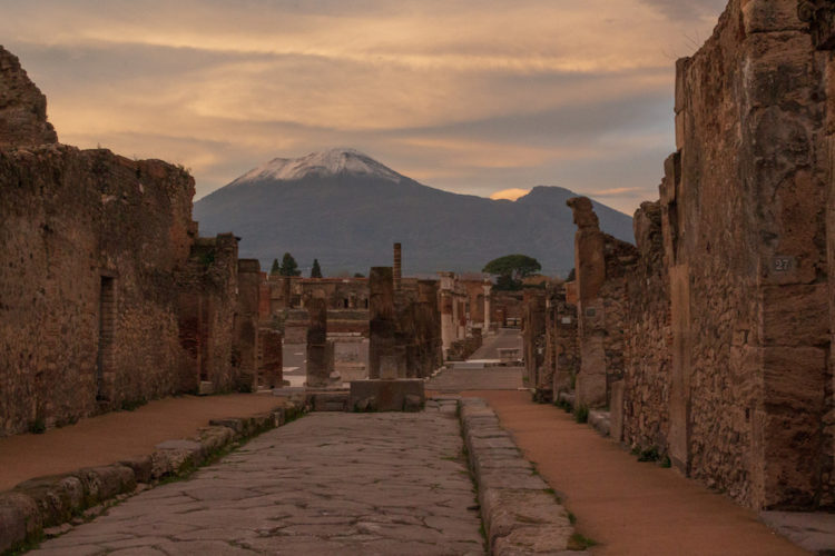 Pompeii-at-sunset