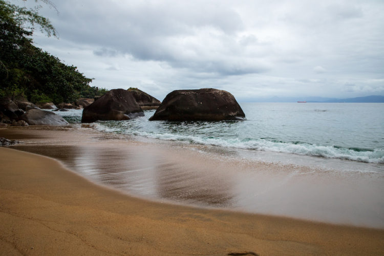 Cloudy-day-at-the-beach-in-Brazil