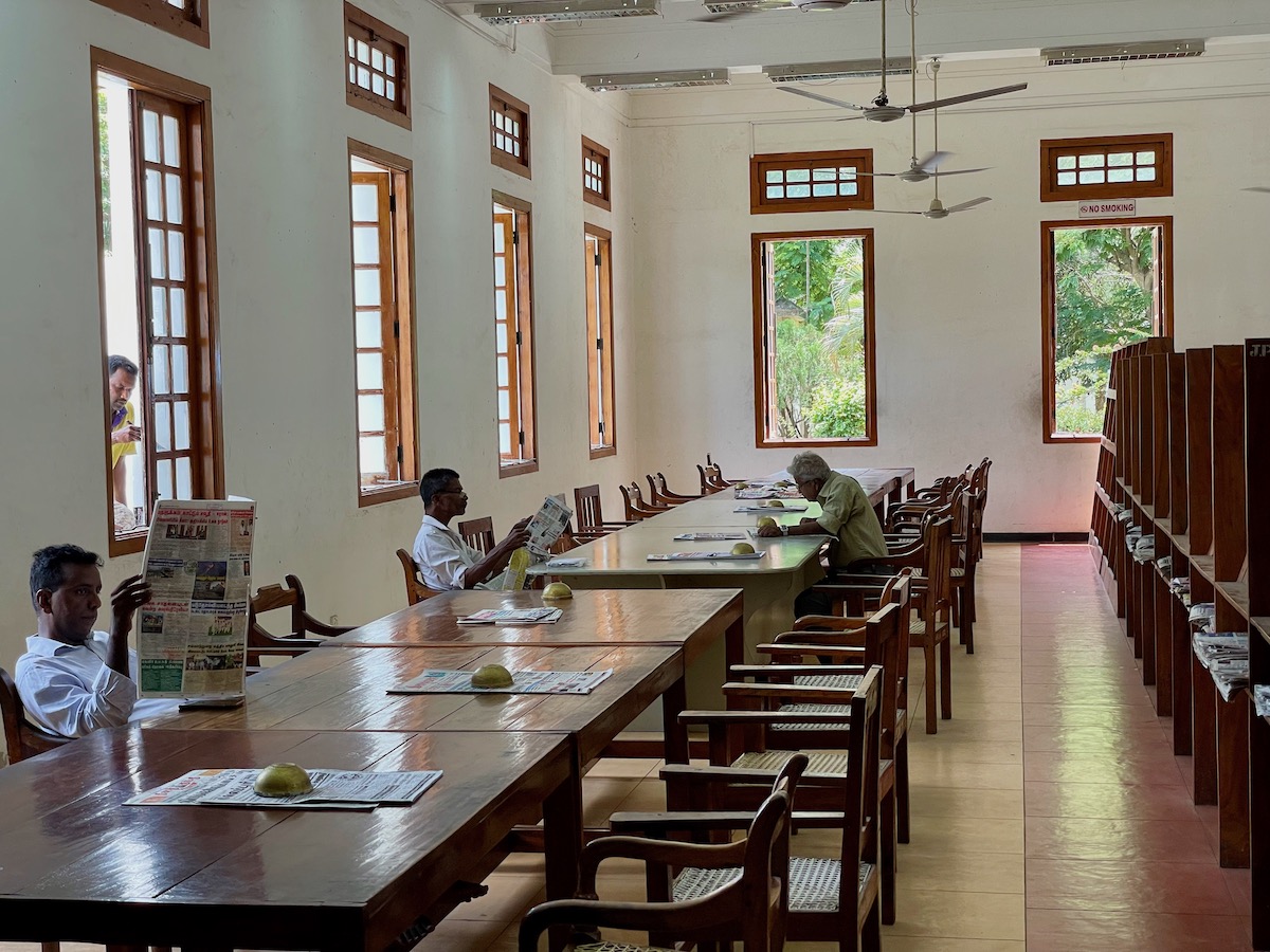 inside-jaffna-library
