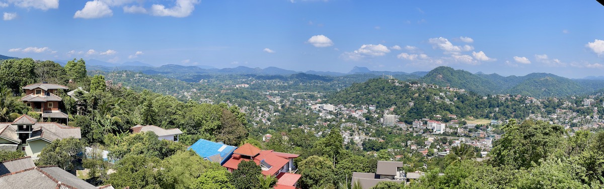 panoramic-photo-of-kandy-from-the-mountains