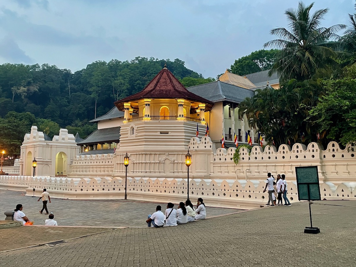 the-temple-of-the-tooth-which-is-the-most-famous-place-to-visit-in-kandy