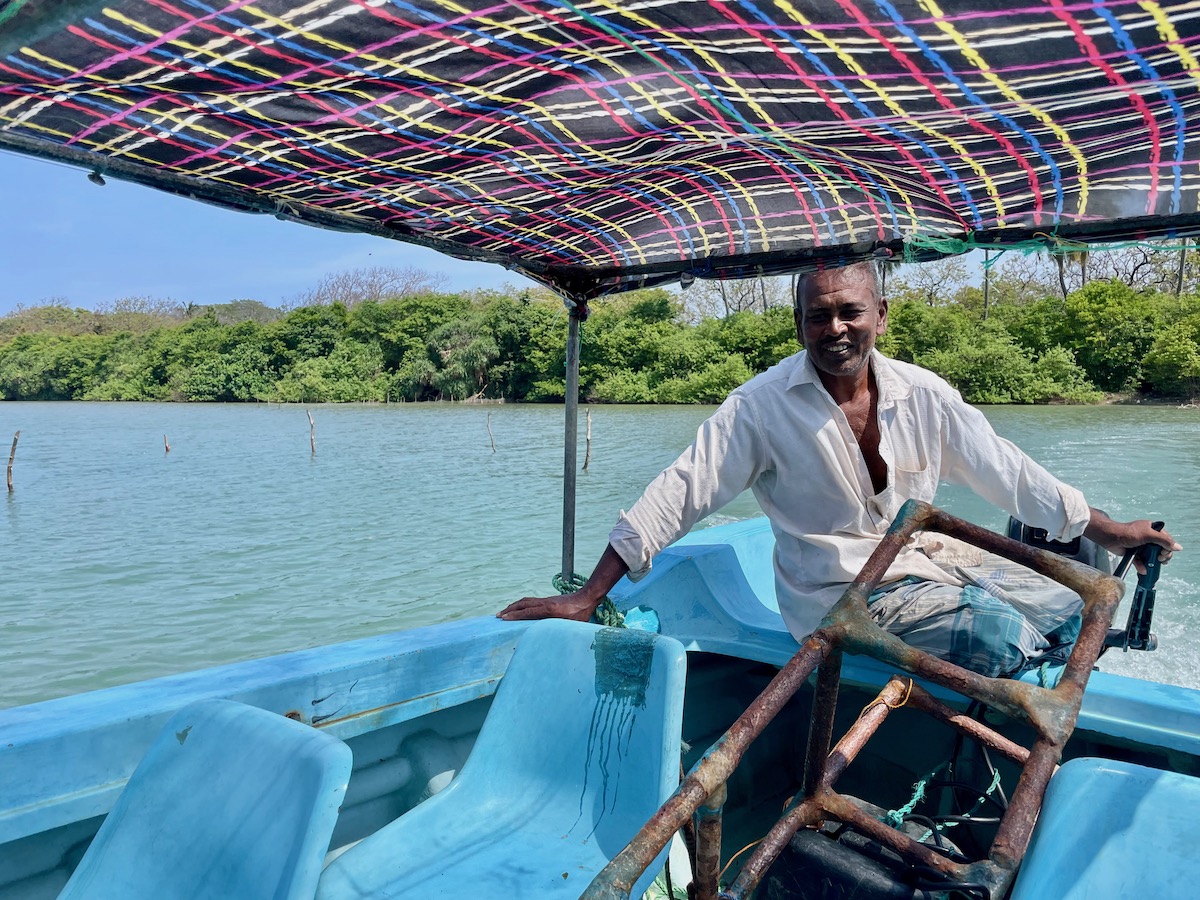 My-boat-trip-guide-on-the-way-to-coral-island-trincomalee