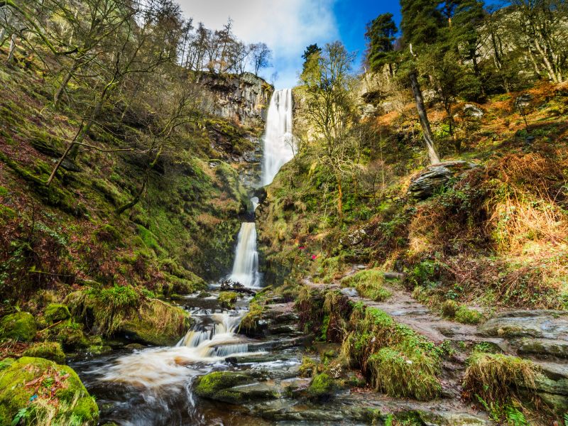 Pistyll-Rhaeadr-waterfall-in-wales