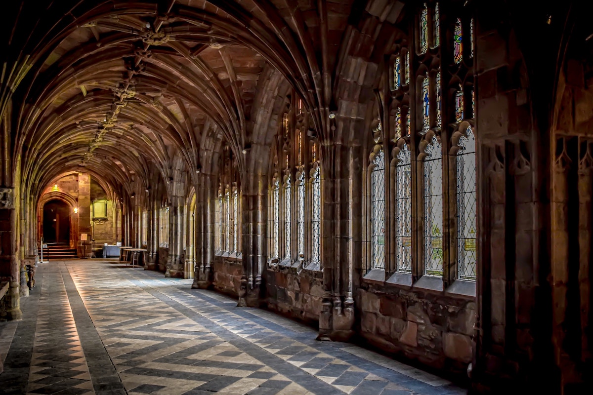 worcester-cathedral-cloisters