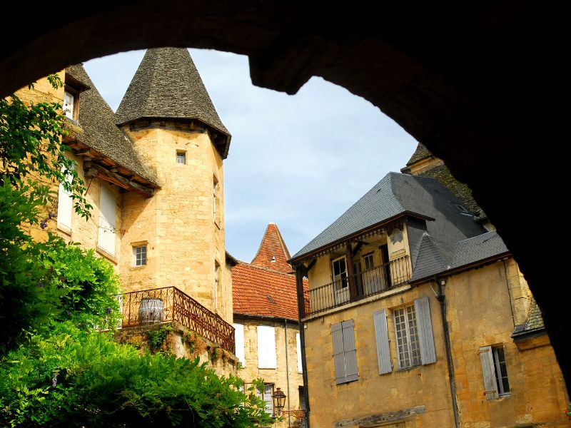 Old buildings and medieval towers in Sarlat-la-Canéda